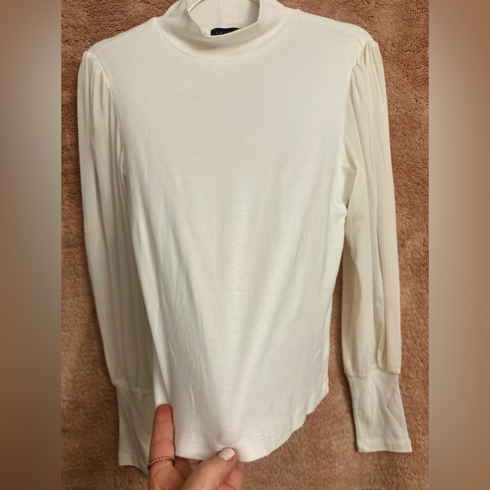Sanctuary Cream Long Sleeve Top💙🌹